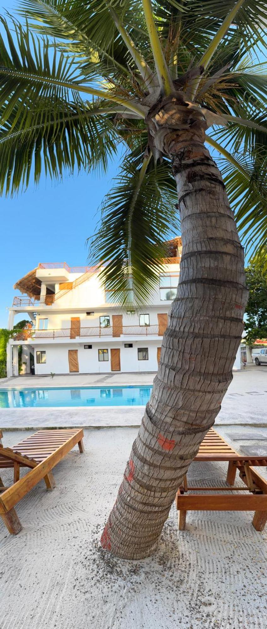 Mexhe Hotel El Cuyo Zewnętrze zdjęcie