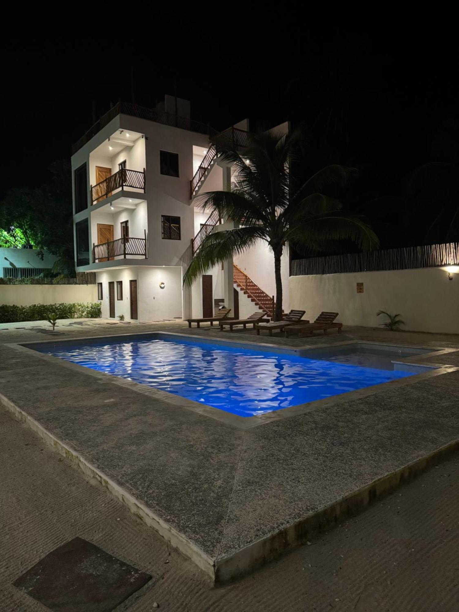 Mexhe Hotel El Cuyo Zewnętrze zdjęcie