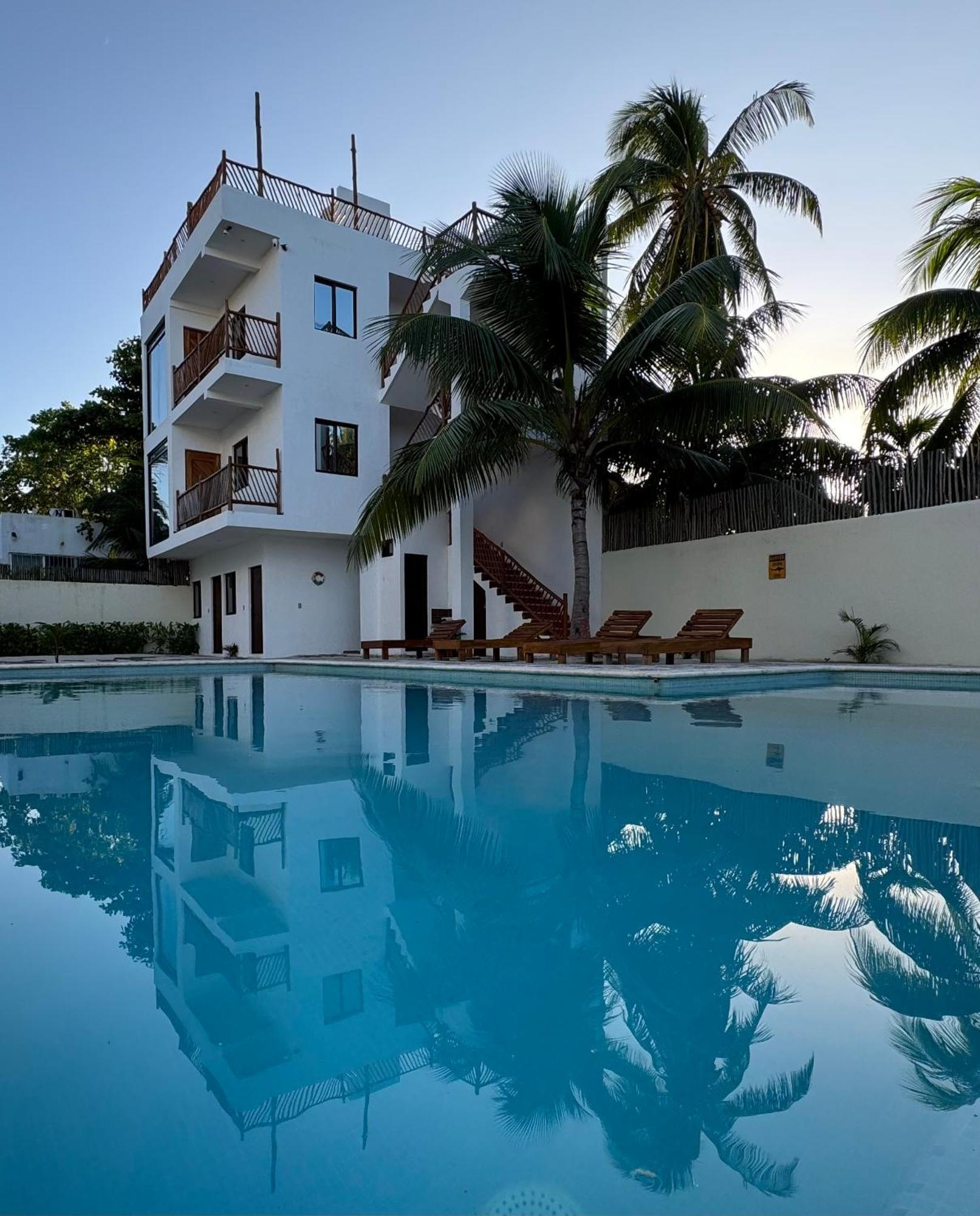 Mexhe Hotel El Cuyo Zewnętrze zdjęcie